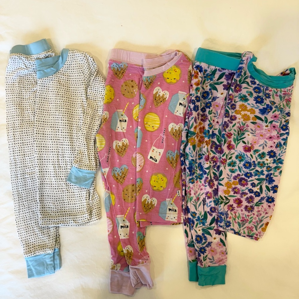 Bundle of Little Sleepies 18-24M Pajamas